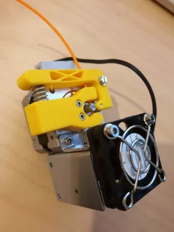 Springloaded extruder for Cetus Mk II