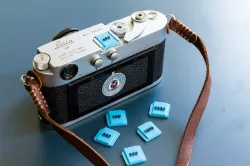 Leica ISO film speed hotshoe cover