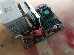 Minimalistic ATX PC build with GPU mount
