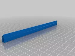Screen door panel clip