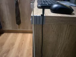 Simple Wire Holder