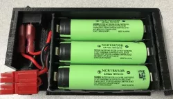 3 Cell 18650 battery pack with switch