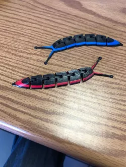 Articulated Slug - Magnet 3 color