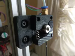 Bowden Extruder (2020 Extrusion)