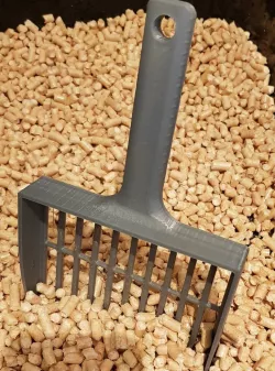 Cat poop-scoop for pellets