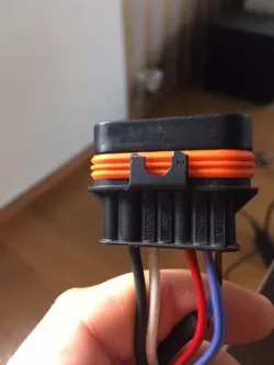 Locking tabs for Eberspacher ECU connector