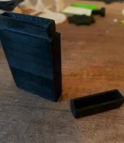 Simple rolled cigarettes box