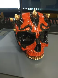 Skull container