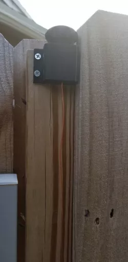 Top mount Gate latch 