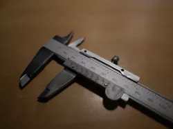Cheap Digital Caliper to Analogue Conversion