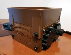 Compost/fruit shredder funnel/intake