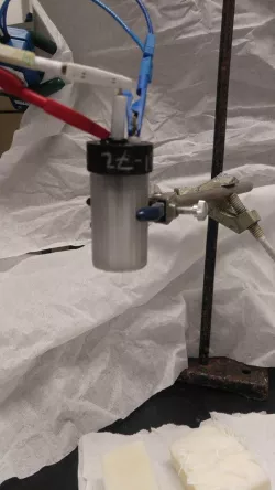 Electrochemical cell
