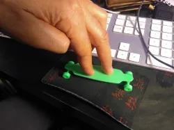 Longboard - finger-sized skateboard