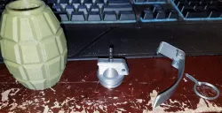 One piece grenade cover for Grenade Container by 2Bzki