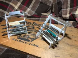 Pocket Knife Display Stands