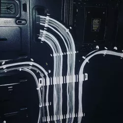 Sleeved cable combs