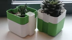 Tileable Self Watering Planter