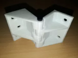 Closet hinge