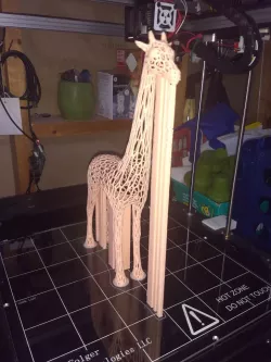 Giraffe Voronoi With Supports - 300mm Tall