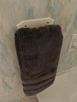 Paper Towel Holder - Command Strip Optimized by Nashlake, Download free  STL model