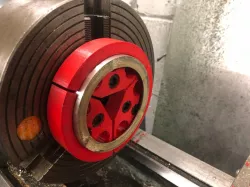 Serrated soft-jaws for lathe