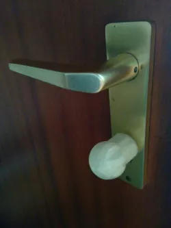 key to knob