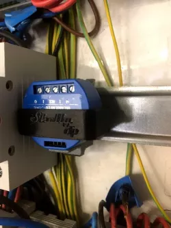 Shelly1 and Shelly2 DIN rail mount