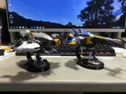 Starlink ship display stand 