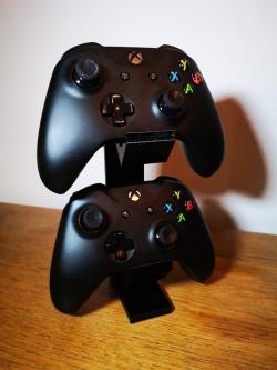 Free STL file XBOX SERIES X/S AND ONE CONTROLLER SUPPORT 🎮・Object to  download and to 3D print・Cults