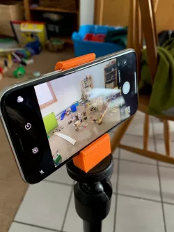 iPhone XS and XS Max Tripod Holder