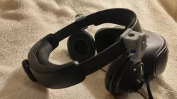 Lenovo Explorer WMR Headset Strap Clamp for Mounting Headphones