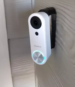 Simplisafe angled doorbell mount