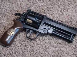 Good Samaritan (Hell Boy) with modded hand grip