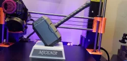 Mjolnir Bic Stand