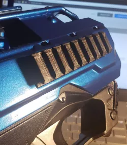 Nerf Rayven picatinny side rail