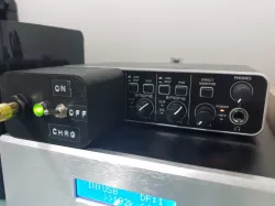 Plug-In-Power Injector for Behringer UMC202HD
