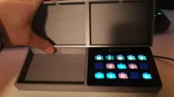 Double Stream Deck Holder (x)
