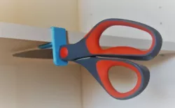 Simple Bracket for Scissor storage
