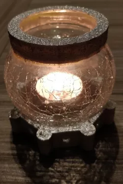 Tealight holder
