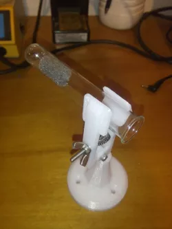 Test tube clamp with vertical stand