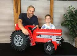  Giant sized (Building Block) Tractor kit (851) 