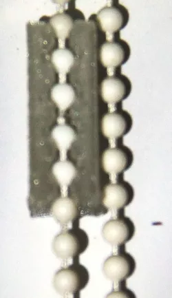 Roller blind chain connector