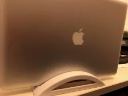 vertical stand for MacBook