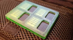 2x2 Switch cartridge holder for travel case