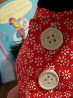 Horse button