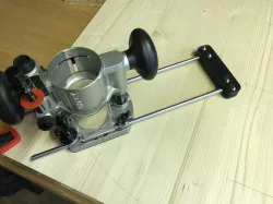 Router Circle Makita RT0700