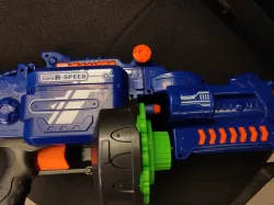Spare part to "Nerf type" shooter (locking hasp)