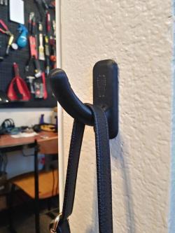 Scandinavian-Designed Portable Purse Holder Hanger Hook - Stylish, 3D  Printed, Compact and Durable Hanging Solution von Neuraldeepnet, Kostenloses STL-Modell herunterladen