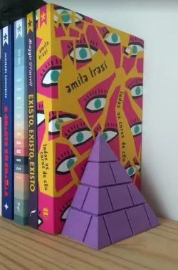 Pyramid book stand