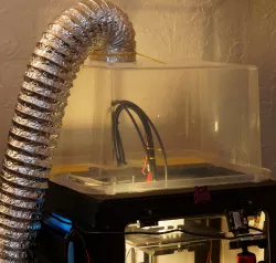 Fume hood and extractor for Flash Forge Creator Pro